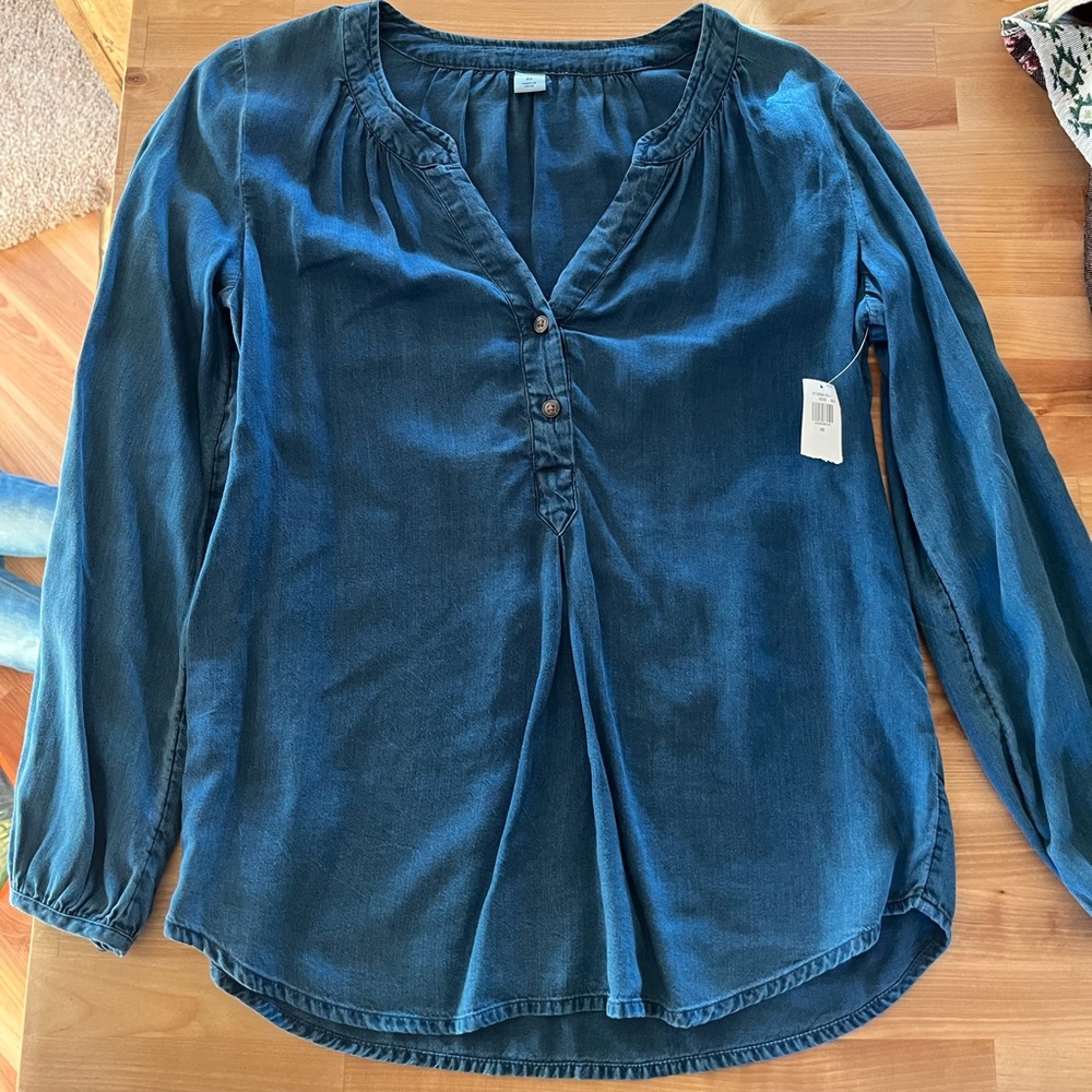 Denim pleated blouse